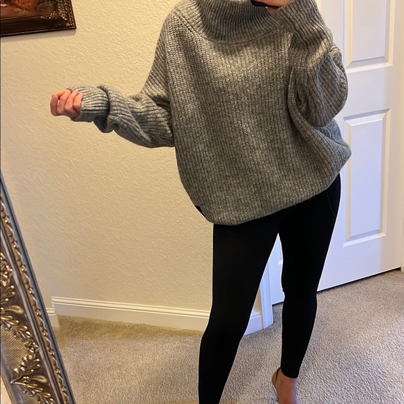 Calvin Klein Jeans Gray Turtleneck Sweater Cozy Knit size M - Picture 5 of 17